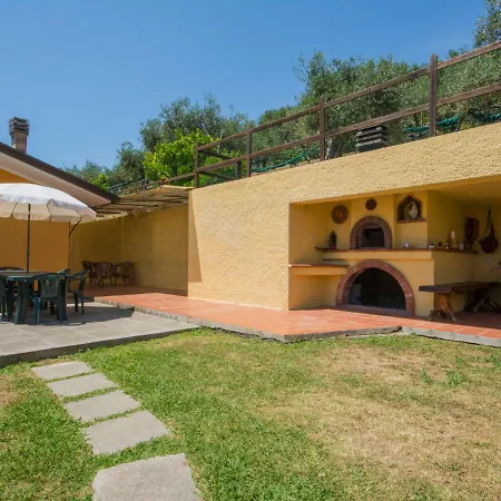 Le Bozzelle By Interhome Corsanico-Bargecchia