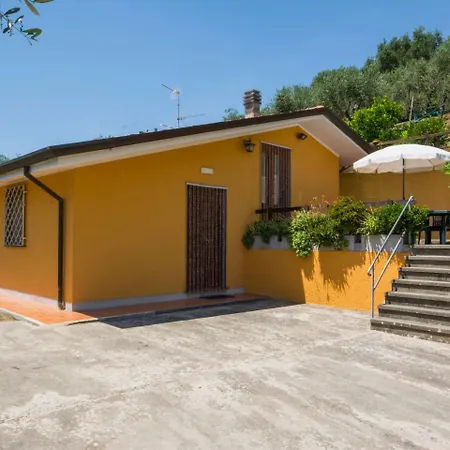 Le Bozzelle By Interhome Semesterbostad Corsanico-Bargecchia